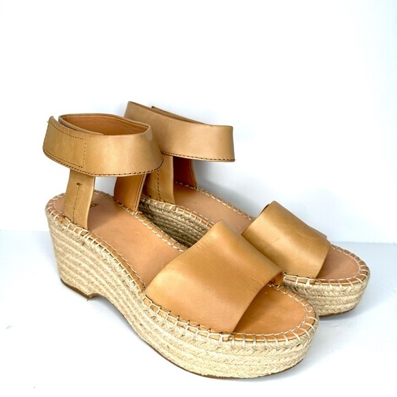 FRYE AND CO. Shoes - FRYE AND CO. Tan Espadrille Wedge Sandals Size 8